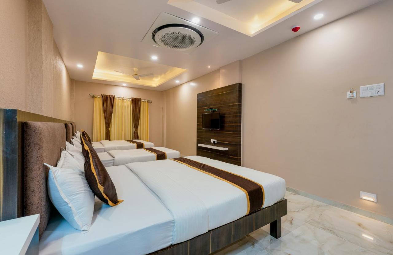 Hotel Aatithya Satkar Near Mahalaxmi Temple Колхапур Экстерьер фото