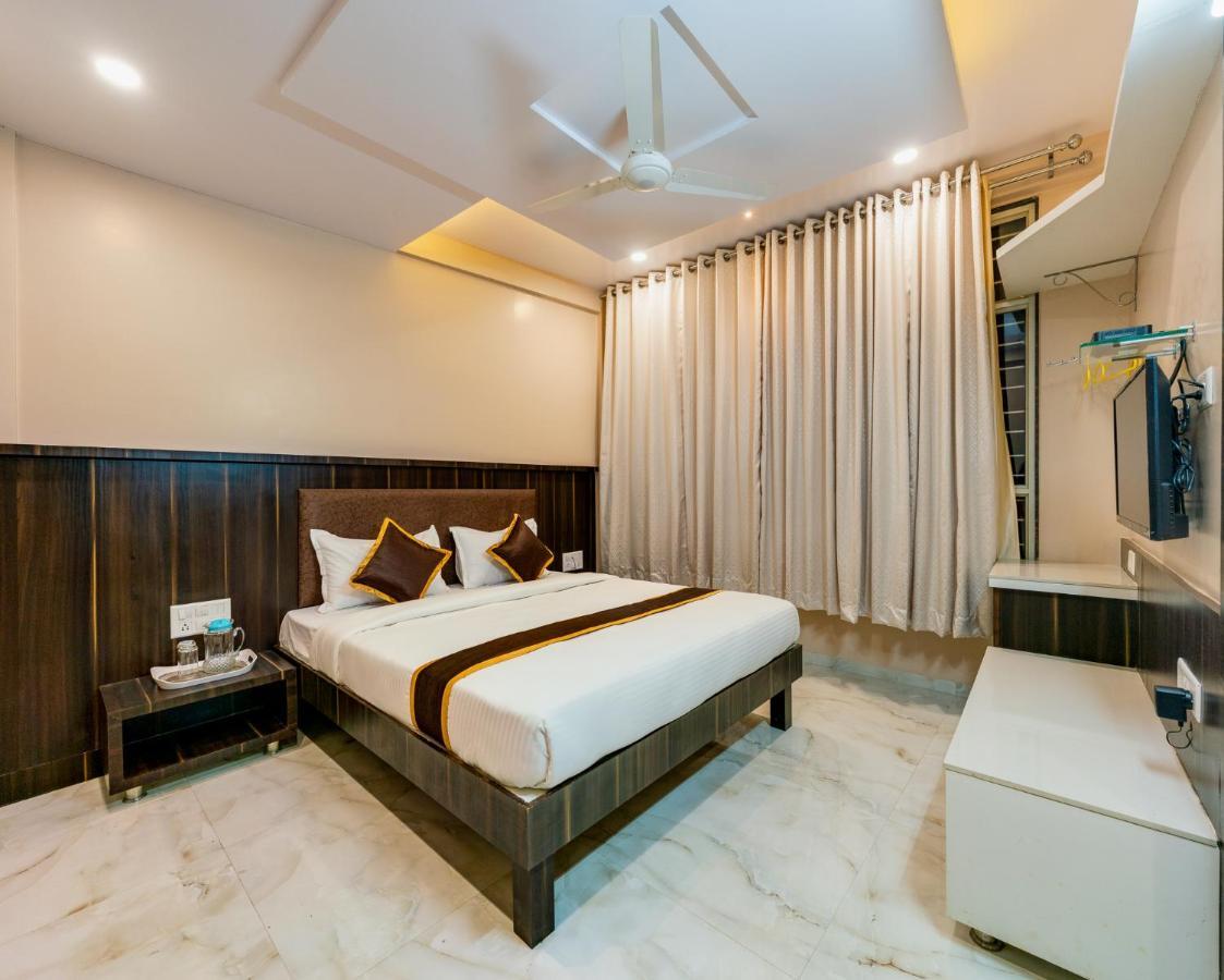 Hotel Aatithya Satkar Near Mahalaxmi Temple Колхапур Экстерьер фото
