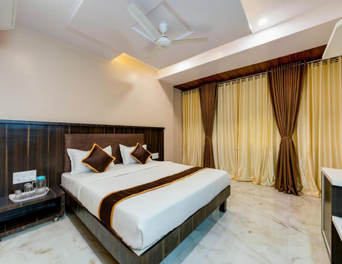 Hotel Aatithya Satkar Near Mahalaxmi Temple Колхапур Экстерьер фото